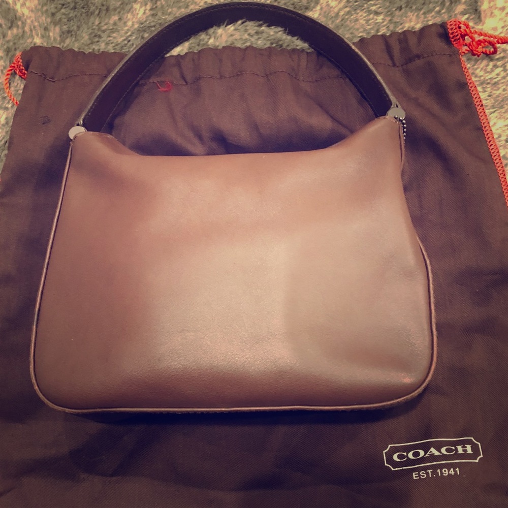 Classic brown leather Coach mini bag !